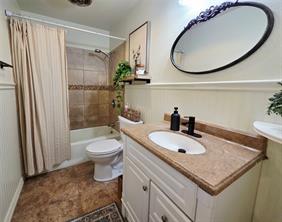 1426 Farm Road 2560 - Photo 10