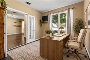 8410 Lexington Court - Photo 12