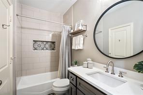 15605 Crown Cove Lane - Photo 13