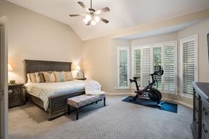 15605 Crown Cove Lane - Photo 14