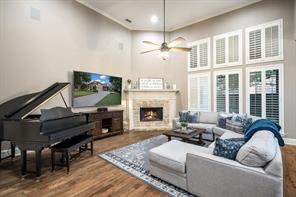 15605 Crown Cove Lane - Photo 18