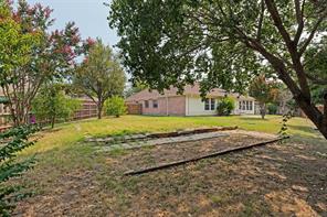 1412 Sleepy Hollow Drive - Photo 3