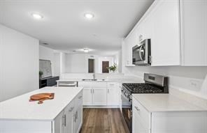 7805 Fenton Parkway - Photo 5