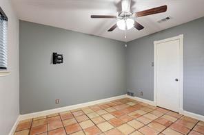 1910 Middle Glen Drive - Photo 18