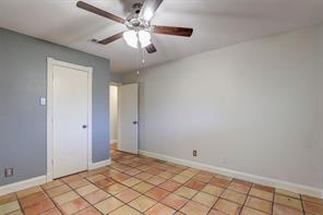 1910 Middle Glen Drive - Photo 19