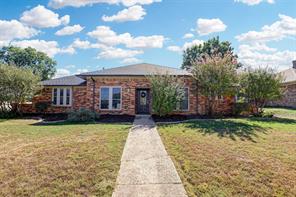 1910 Middle Glen Drive - Photo 2