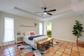 1910 Middle Glen Drive - Photo 21