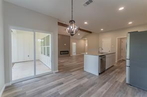 921 Putnam - Photo 12