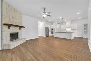 1410 Quincy Drive - Photo 7