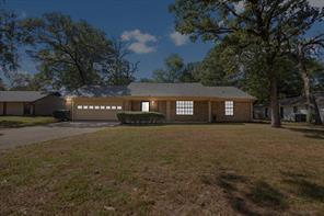 3619 Leaning Oaks