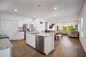 1603 Novella Avenue - Photo 7