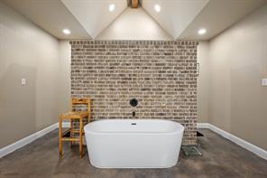 1117 County Road 4108 - Photo 18