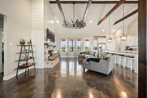 1117 County Road 4108 - Photo 4