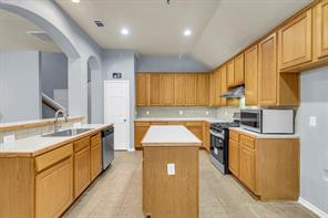 6710 Creek Bend - Photo 5