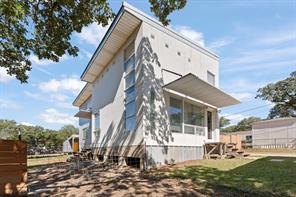 408 Pecan Drive - Photo 3