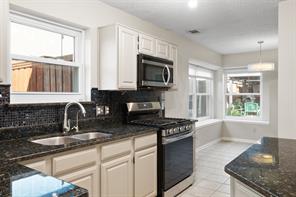 1109 Holly Drive - Photo 10