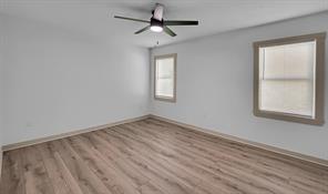903 E Avenue C - Photo 13