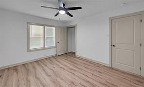903 E Avenue C - Photo 19