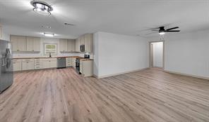 903 E Avenue C - Photo 3