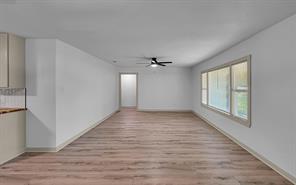 903 E Avenue C - Photo 4