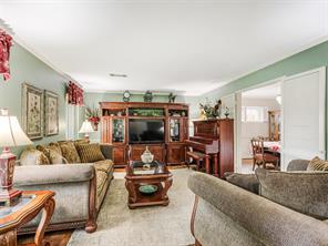 614 Winchester Drive - Photo 5