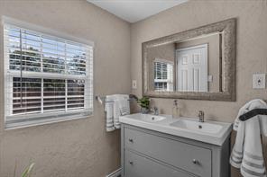 710 S Spears Street - Photo 15