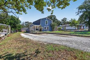 416 Cedarwood Street - Photo 2