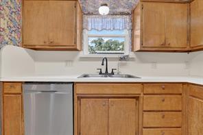 416 Cedarwood Street - Photo 8