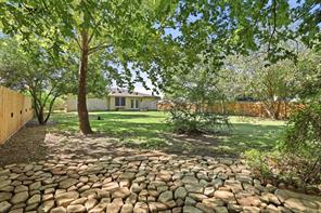 1309 Berry Drive - Photo 2