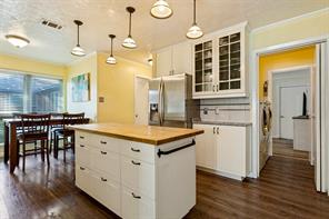 1611 Barclay Drive - Photo 11