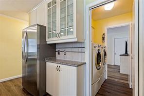 1611 Barclay Drive - Photo 9