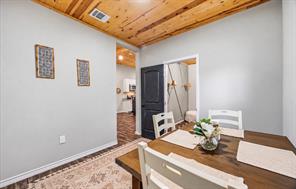 2206 Drake Street - Photo 12