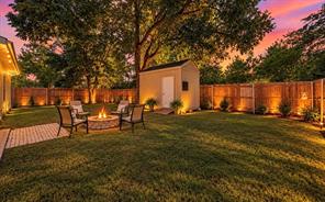 2206 Drake Street - Photo 21