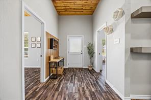 2206 Drake Street - Photo 28