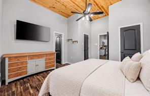 2206 Drake Street - Photo 9