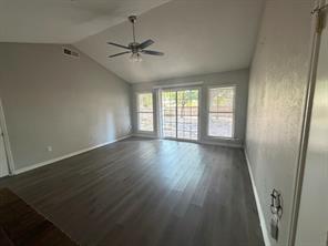 1112 Princeton Drive - Photo 3