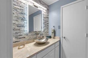 229 Willow Creek Drive - Photo 17