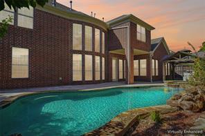 1112 Avondale Drive