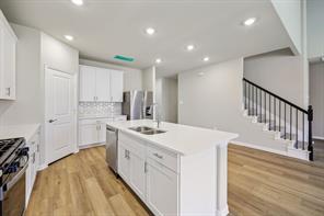 412 Watertown Drive - Photo 2
