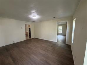 1003 E Main Street - Photo 2