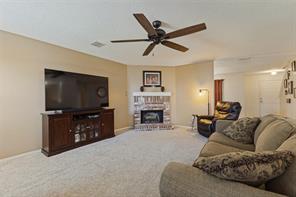 1540 Englewood Drive - Photo 4