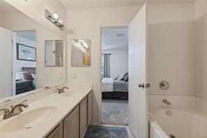 1540 Englewood Drive - Photo 8