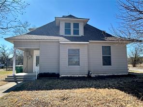 911 W Liveoak Street