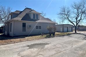 911 W Liveoak Street - Photo 29