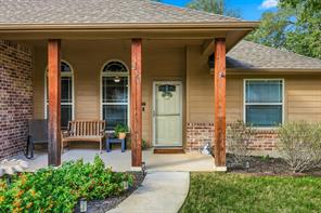 230 Oakwood Circle - Photo 2