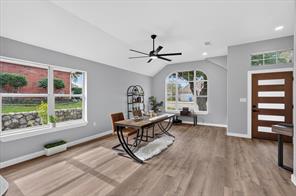 1539 Murphy Drive - Photo 2