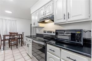 307 Como Street N - Photo 7