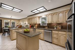 4008 Fairlakes Drive - Photo 9