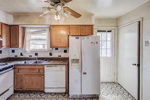 124 Rio Rita Drive - Photo 11