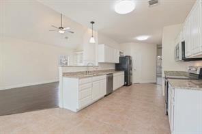 854 Chalfont Place - Photo 11